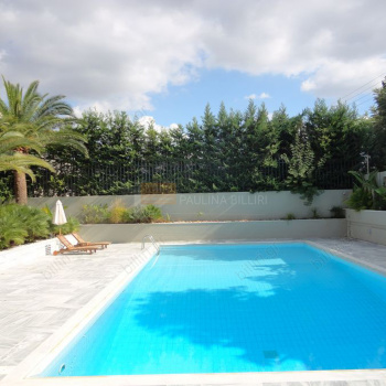 Πισίνα - Swimming pool