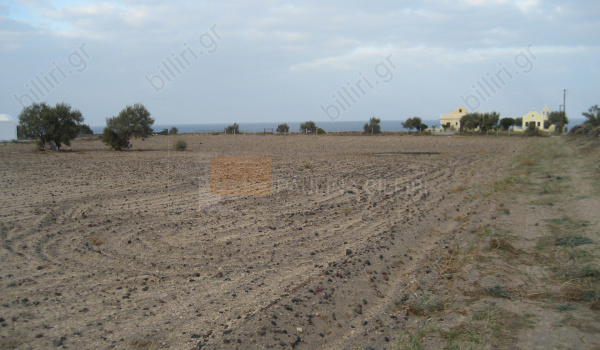 Οικόπεδο - Plot