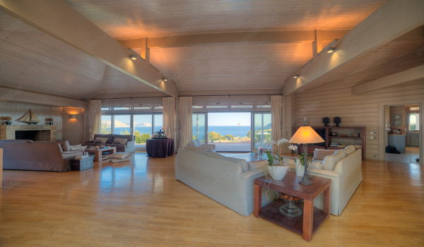 02__level_one_living_room_02_548885174