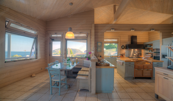 02__level_one_main_kitchen_01_1154146985