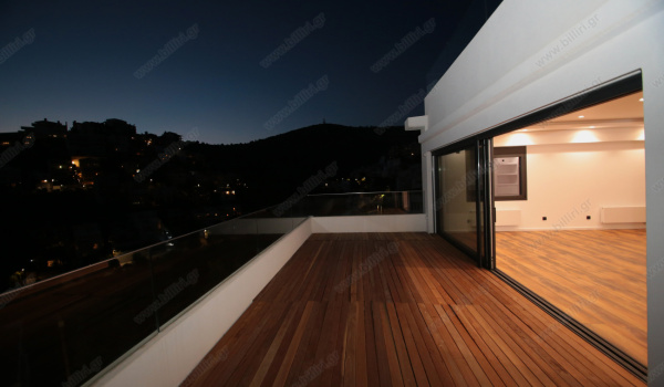 26_living_room_balcony_mountain_view_1146492233